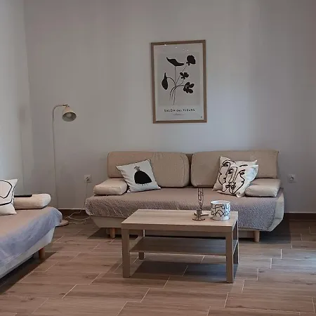 Opg Pelejs Hébergement de vacances Košljun