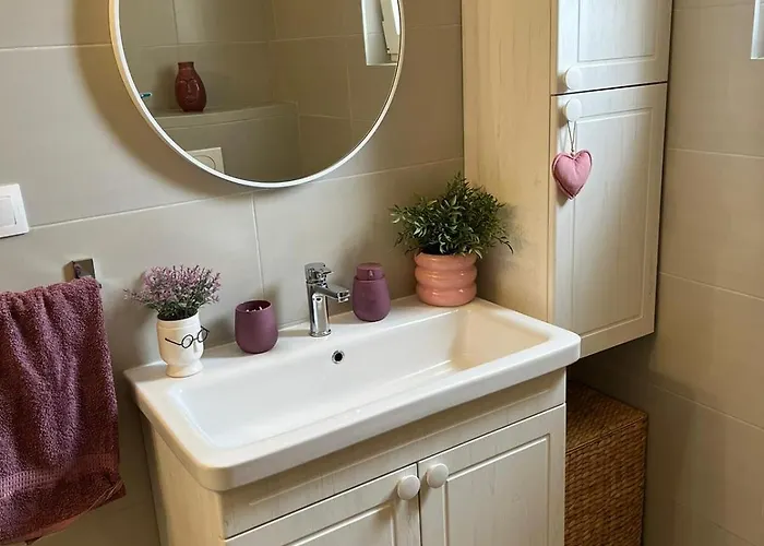 Opg Pelejš 度假居 *